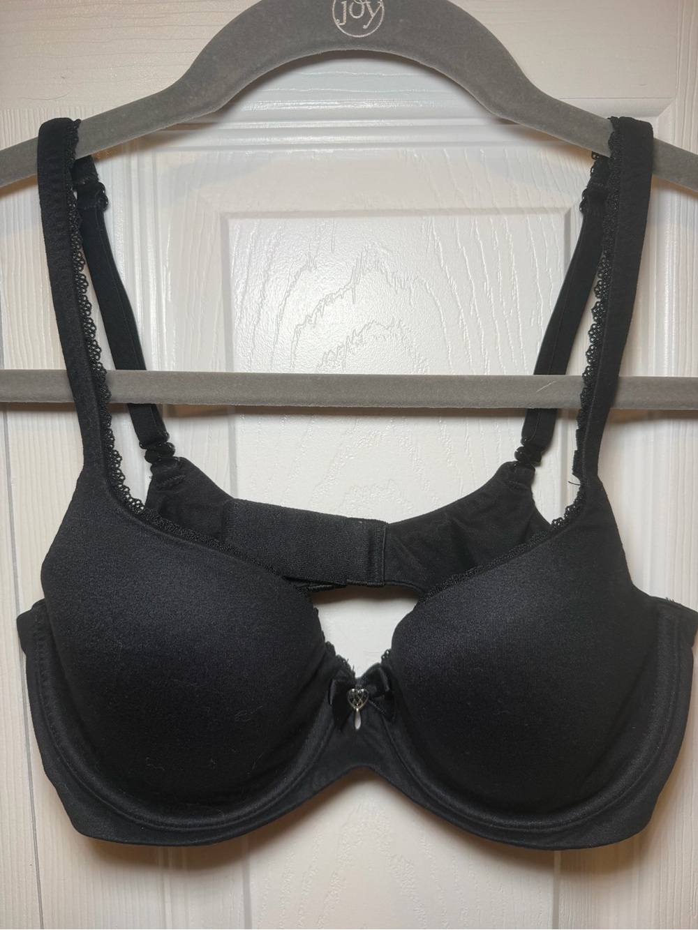 Black Women's Underwire Bra with Lace Trim